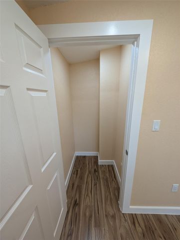 320 Laredo ST, Lockhart, TX 78644