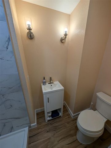 320 Laredo ST, Lockhart, TX 78644