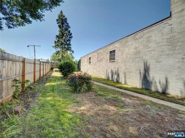 626 Tremont Avenue, Orange, NJ 07050