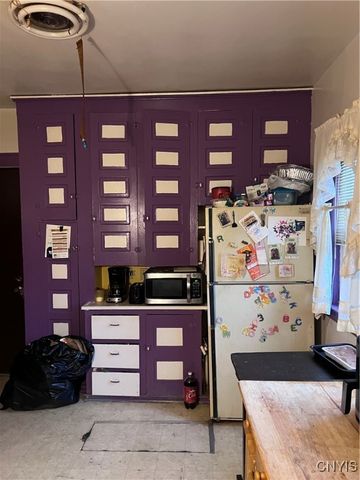 231 Allen St, Syracuse, NY 13210