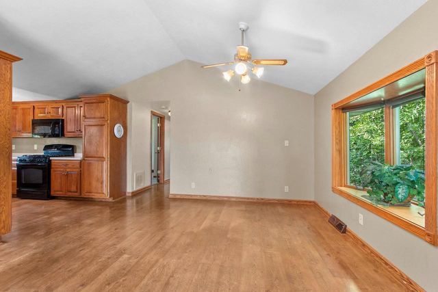 951 LAKE PARK STREET, Green Bay, WI 54313