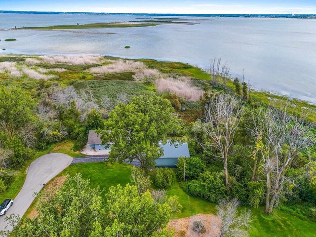 951 LAKE PARK STREET, Green Bay, WI 54313