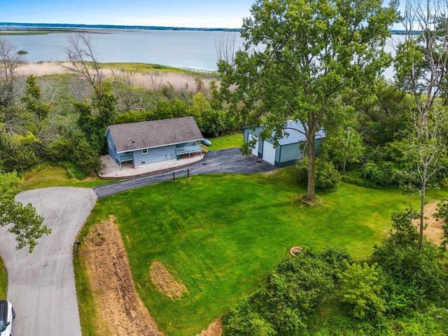 951 LAKE PARK STREET, Green Bay, WI 54313