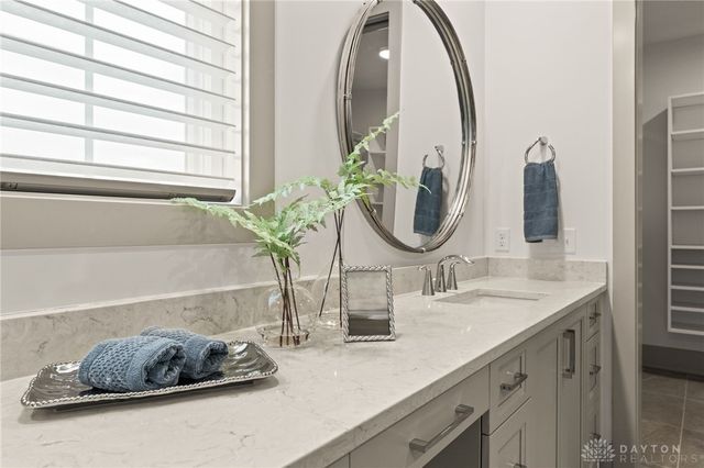 4193 Sweetbay Drive, Sugarcreek Twp, OH 45440