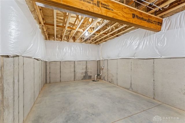 4193 Sweetbay Drive, Sugarcreek Twp, OH 45440