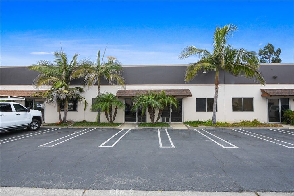7553 Slater Avenue E & F, Huntington Beach, CA 92647 — exterior