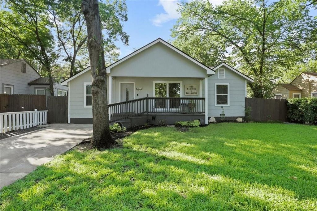 4508 Byrd Drive, River Oaks, TX 76114