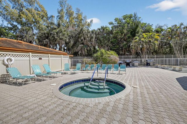 3910 Inverrary Boulevard 802-b, Lauderhill, FL 33319