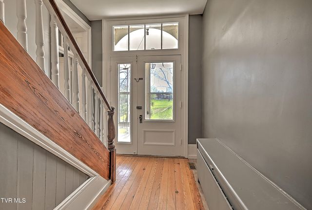 2061 King College Road, Bristol, TN 37620