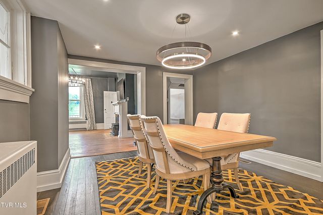 2061 King College Road, Bristol, TN 37620