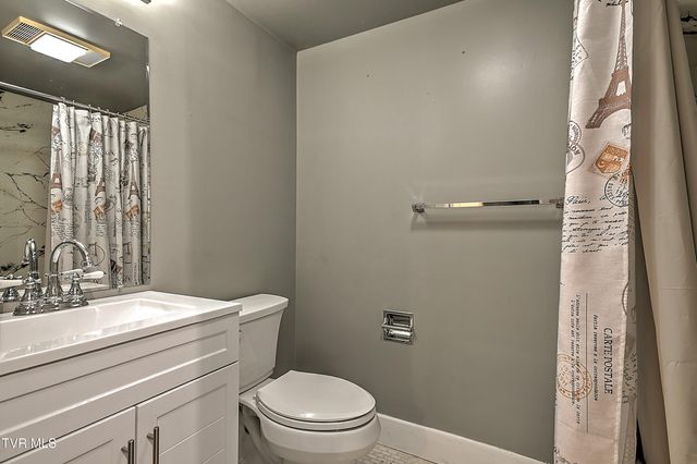 2061 King College Road, Bristol, TN 37620