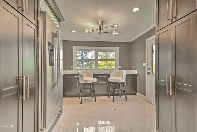 2061 King College Road, Bristol, TN 37620
