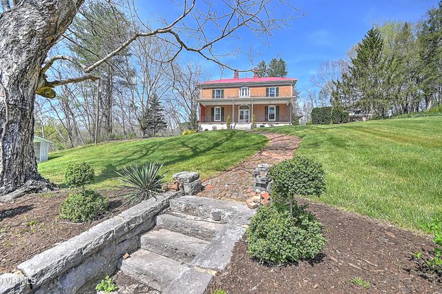 2061 King College Road, Bristol, TN 37620
