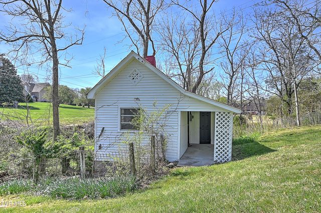 2061 King College Road, Bristol, TN 37620