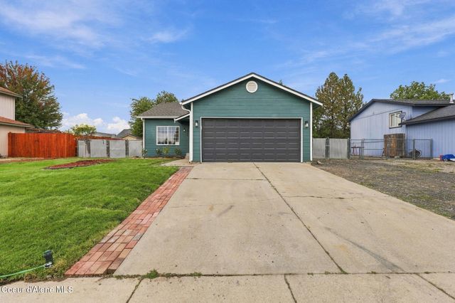 1865 N Stagecoach DR, Post Falls, ID 83854