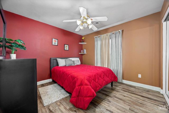 12209 Vista Montana Drive, Bakersfield, CA 93306