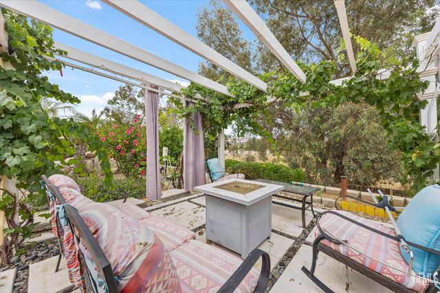 12209 Vista Montana Drive, Bakersfield, CA 93306