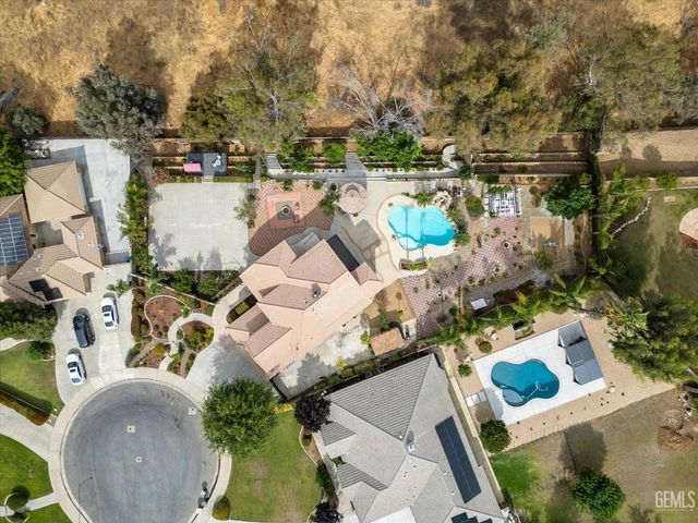 12209 Vista Montana Drive, Bakersfield, CA 93306