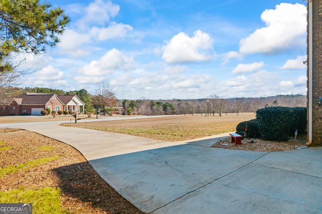 90 Harvey Avenue, Covington, GA 30016