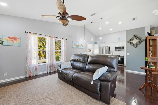 2811 SW Mustang Terrace, Stuart, FL 34997