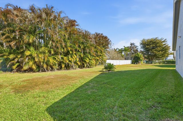 2811 SW Mustang Terrace, Stuart, FL 34997