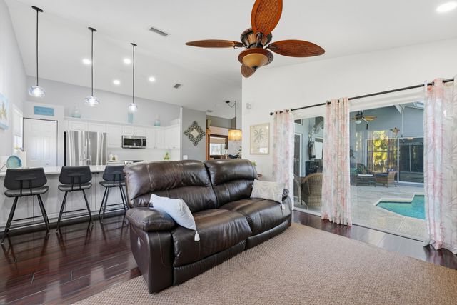 2811 SW Mustang Terrace, Stuart, FL 34997