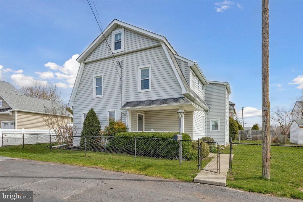 91 CENTRAL AVE, Berwyn, PA 19312