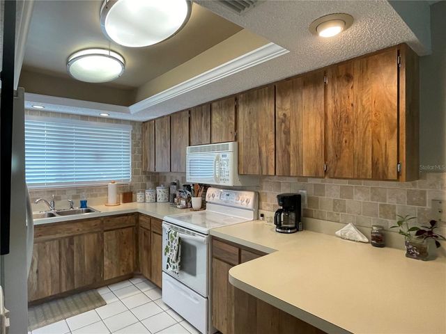 1001 W MARION AVENUE 8, Punta Gorda, FL 33950