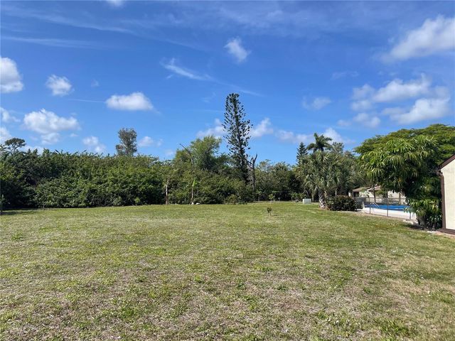 1001 W MARION AVENUE 8, Punta Gorda, FL 33950