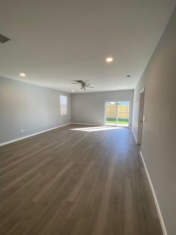 514 NW 11th Avenue, Boynton Beach, FL 33435