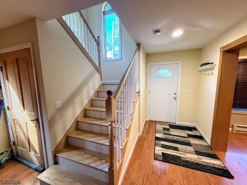 35 Oakdale Rd, Parsippany-troy Hills Twp., NJ 07054 — photo 4