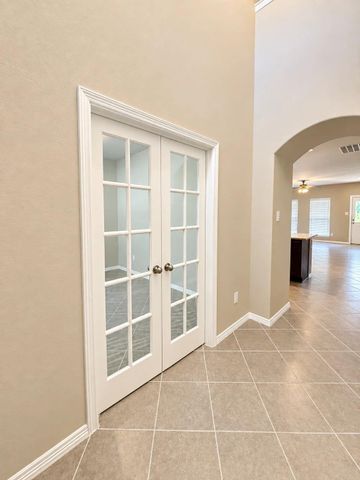 2027 Brookmont Drive, Conroe, TX 77301
