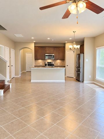 2027 Brookmont Drive, Conroe, TX 77301