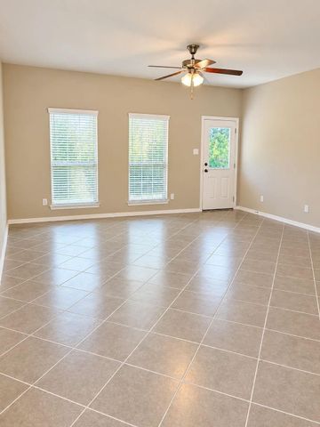 2027 Brookmont Drive, Conroe, TX 77301