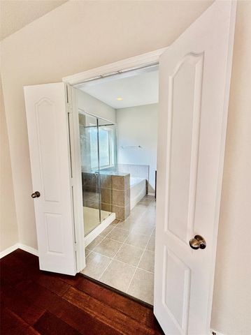 2027 Brookmont Drive, Conroe, TX 77301