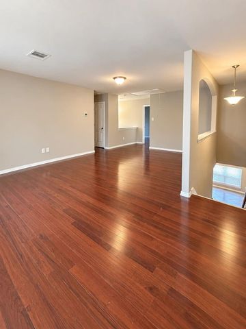 2027 Brookmont Drive, Conroe, TX 77301