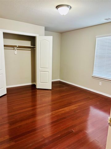 2027 Brookmont Drive, Conroe, TX 77301
