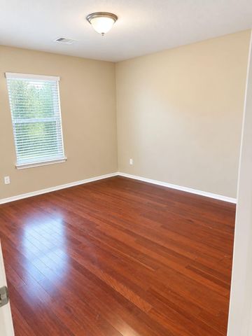 2027 Brookmont Drive, Conroe, TX 77301