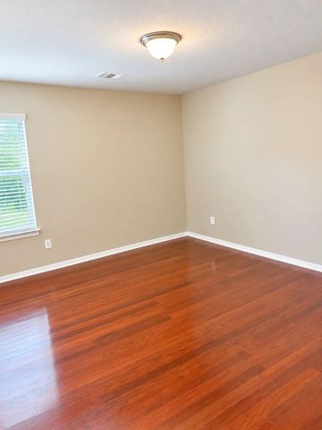 2027 Brookmont Drive, Conroe, TX 77301