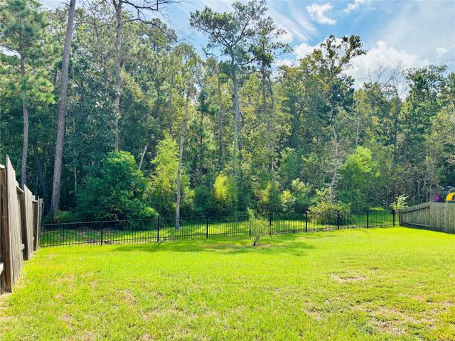 2027 Brookmont Drive, Conroe, TX 77301