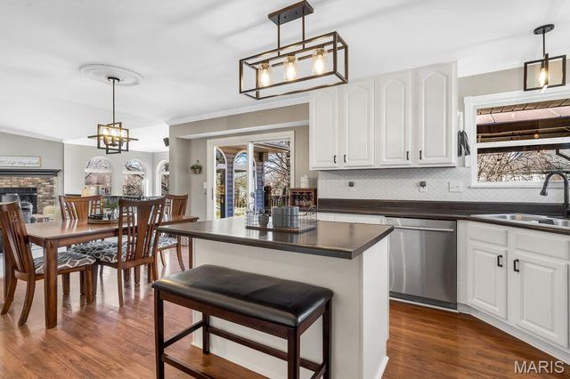 3 Pinehurst Forest Court, O'fallon, MO 63366