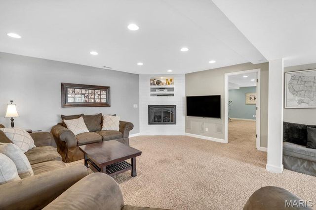 3 Pinehurst Forest Court, O'fallon, MO 63366