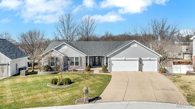 3 Pinehurst Forest Court, O'fallon, MO 63366