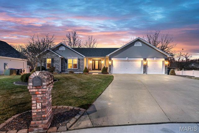3 Pinehurst Forest Court, O'fallon, MO 63366