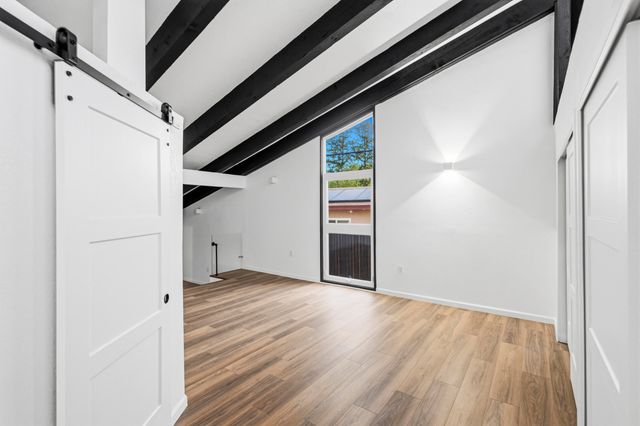 2614 Schell Place NE, Albuquerque, NM 87106