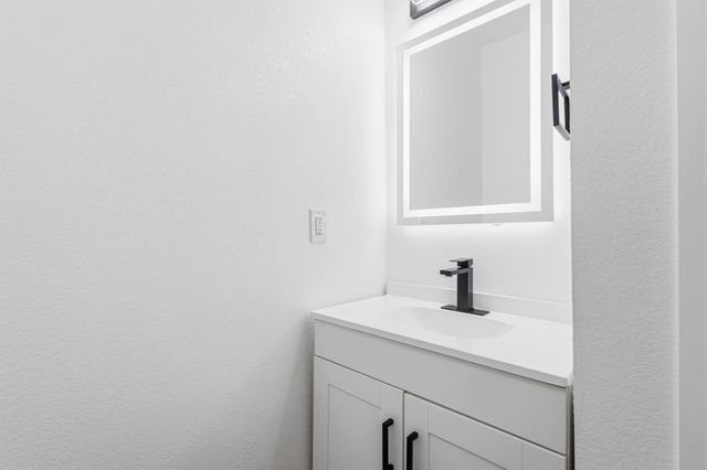 2614 Schell Place NE, Albuquerque, NM 87106