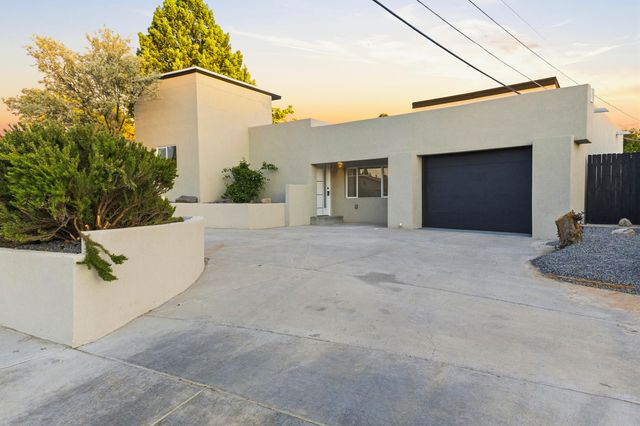 2614 Schell Place NE, Albuquerque, NM 87106
