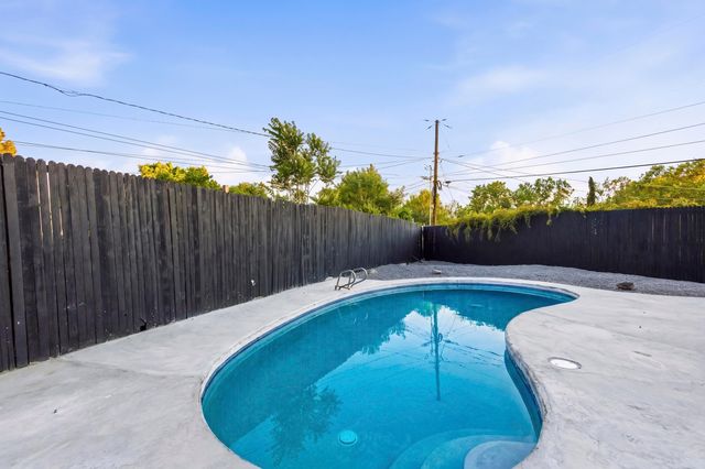 2614 Schell Place NE, Albuquerque, NM 87106