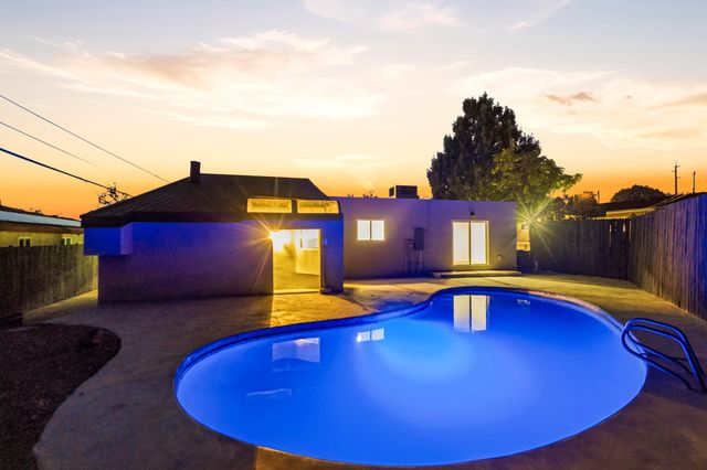 2614 Schell Place NE, Albuquerque, NM 87106
