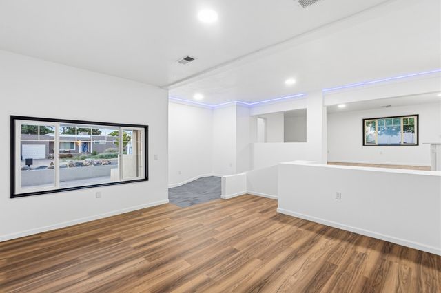 2614 Schell Place NE, Albuquerque, NM 87106